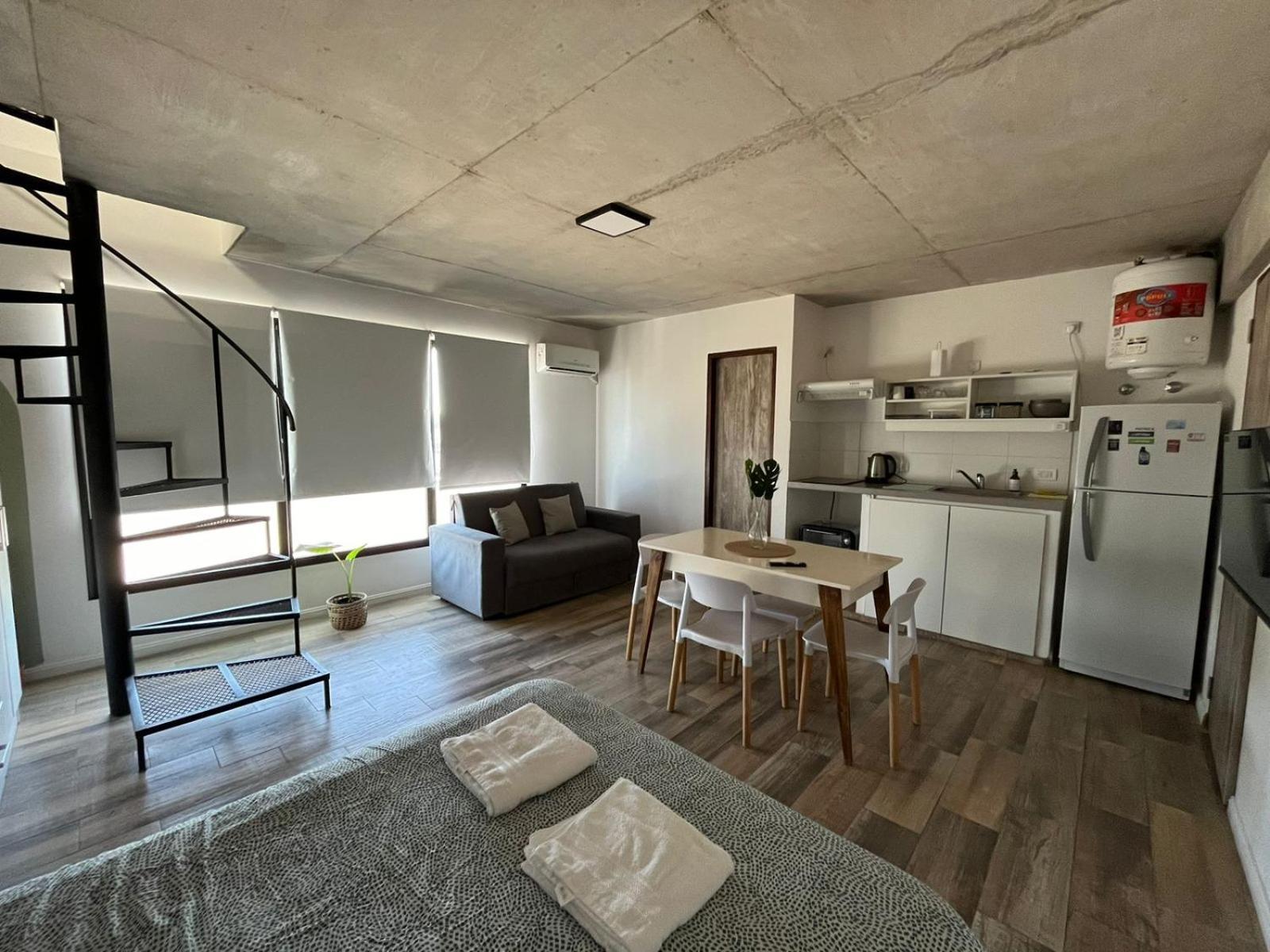 Apartment Monoambiente Vista Lateral En *